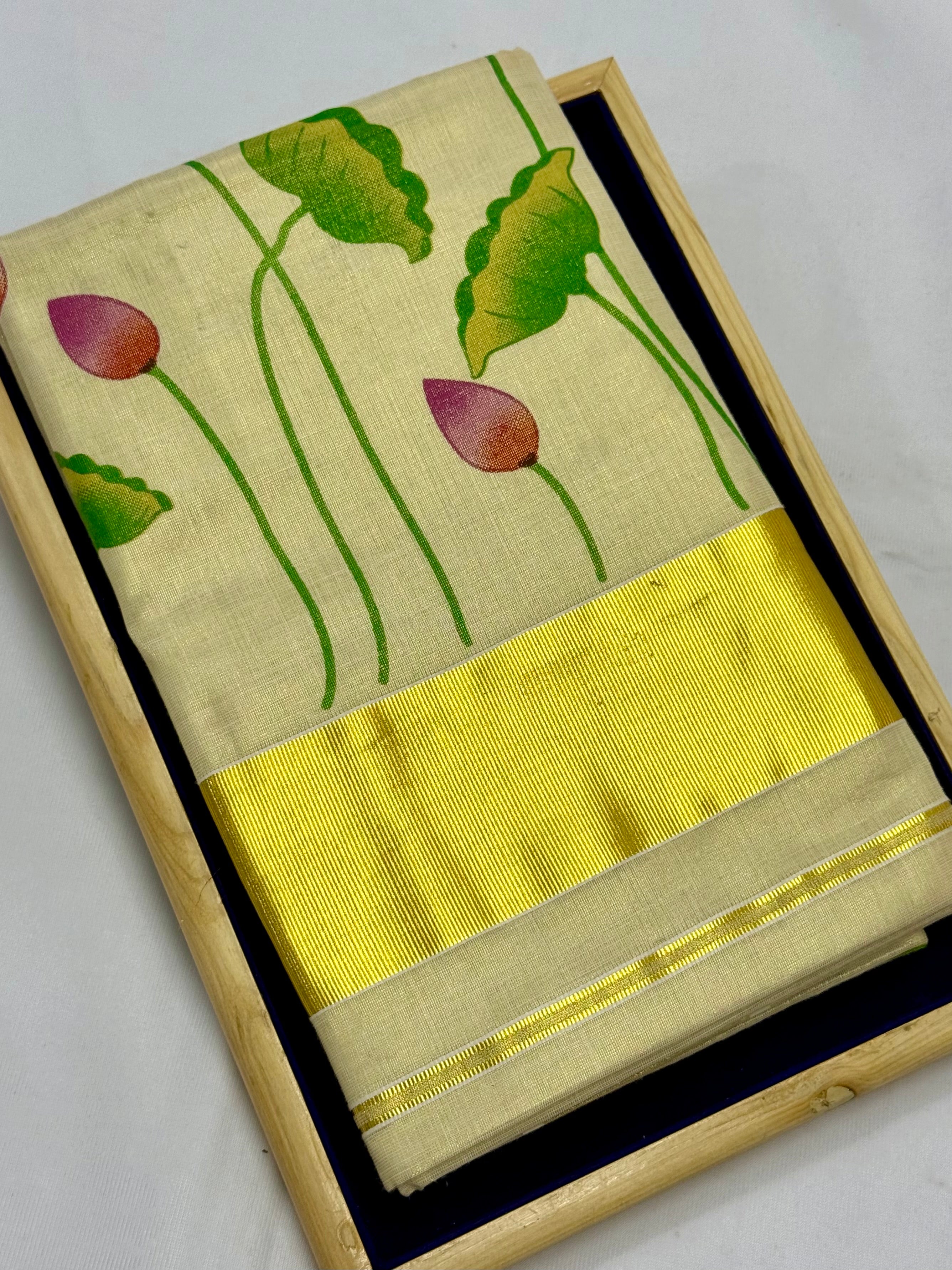 MURAL ART KASAVU TISSUE KERALA SAREE (GOLD,CREAM)