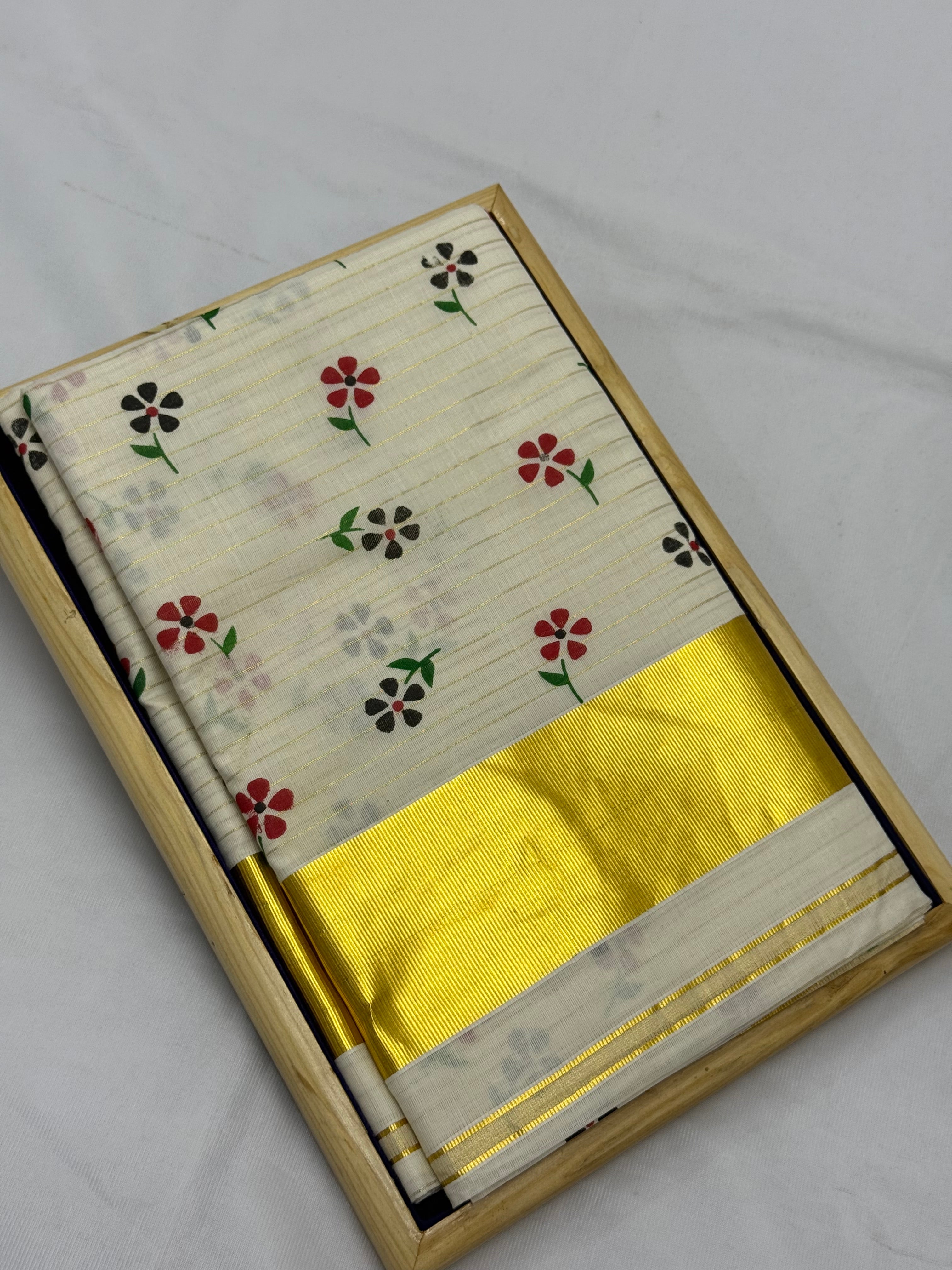 TRADITIONAL PRINTED KASAVU COTTON SAREE (OFF WHITE,GOLD)
