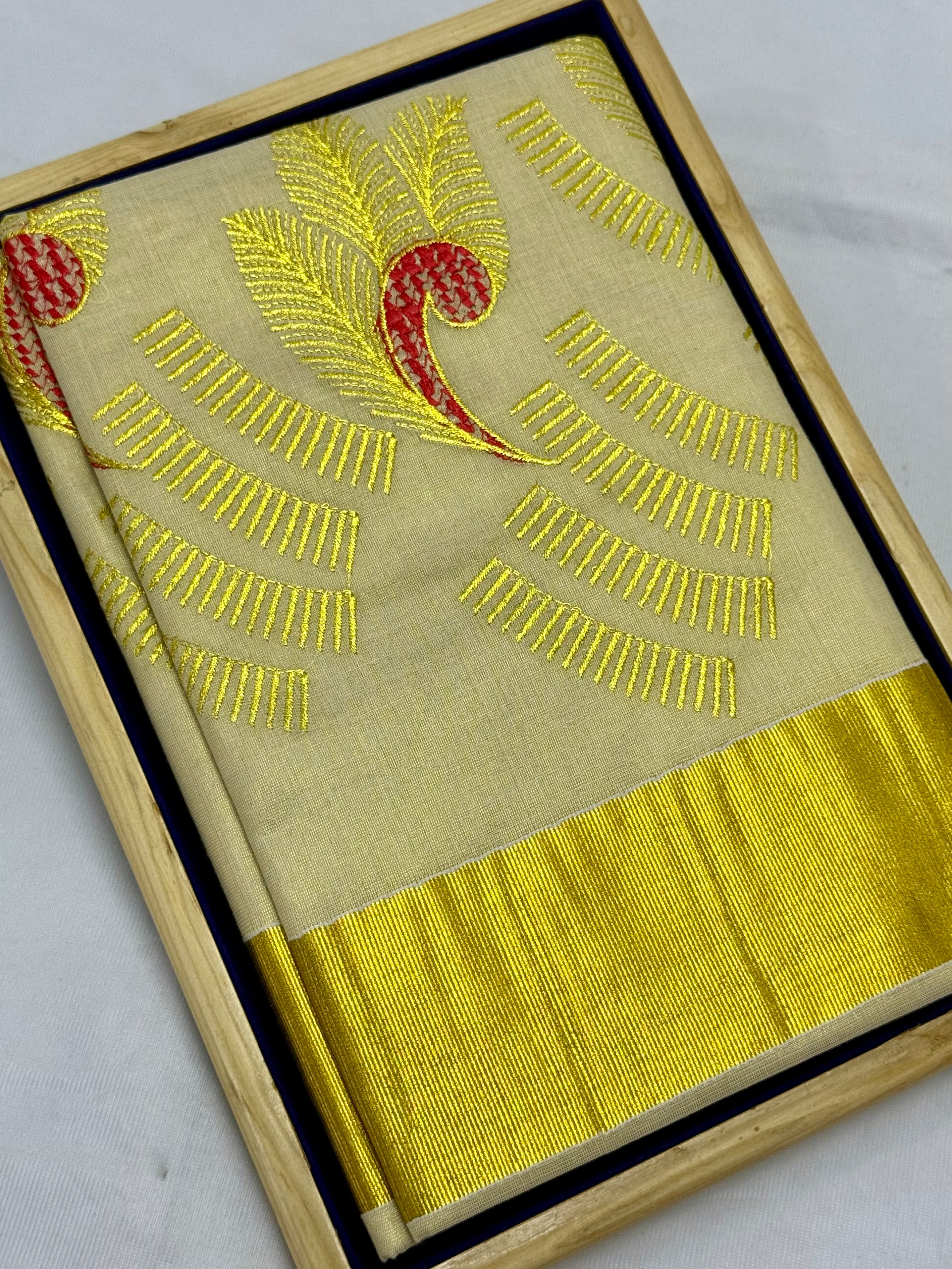 KERALA KASAVU TISSUE SILK EMBROIDERY  SAREE - (GOLD,CREAM)