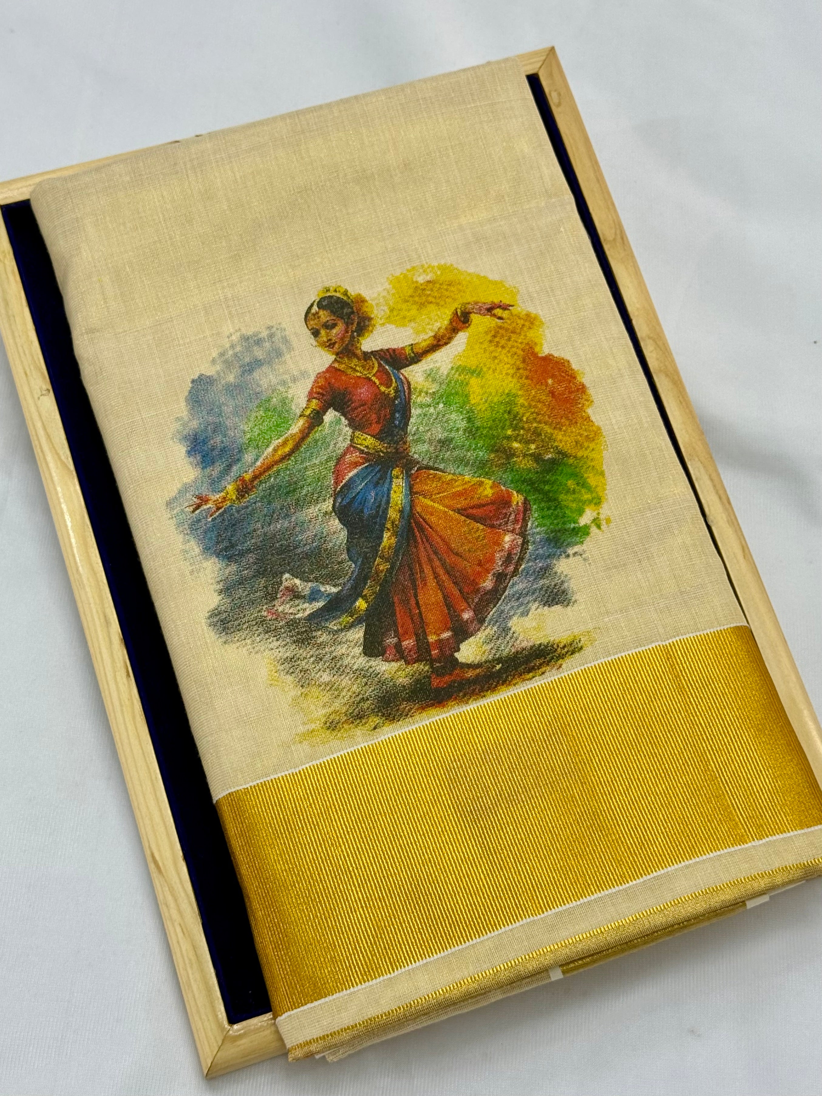 MURAL ART KASAVU TISSUE KERALA SAREE (GOLD,CREAM)