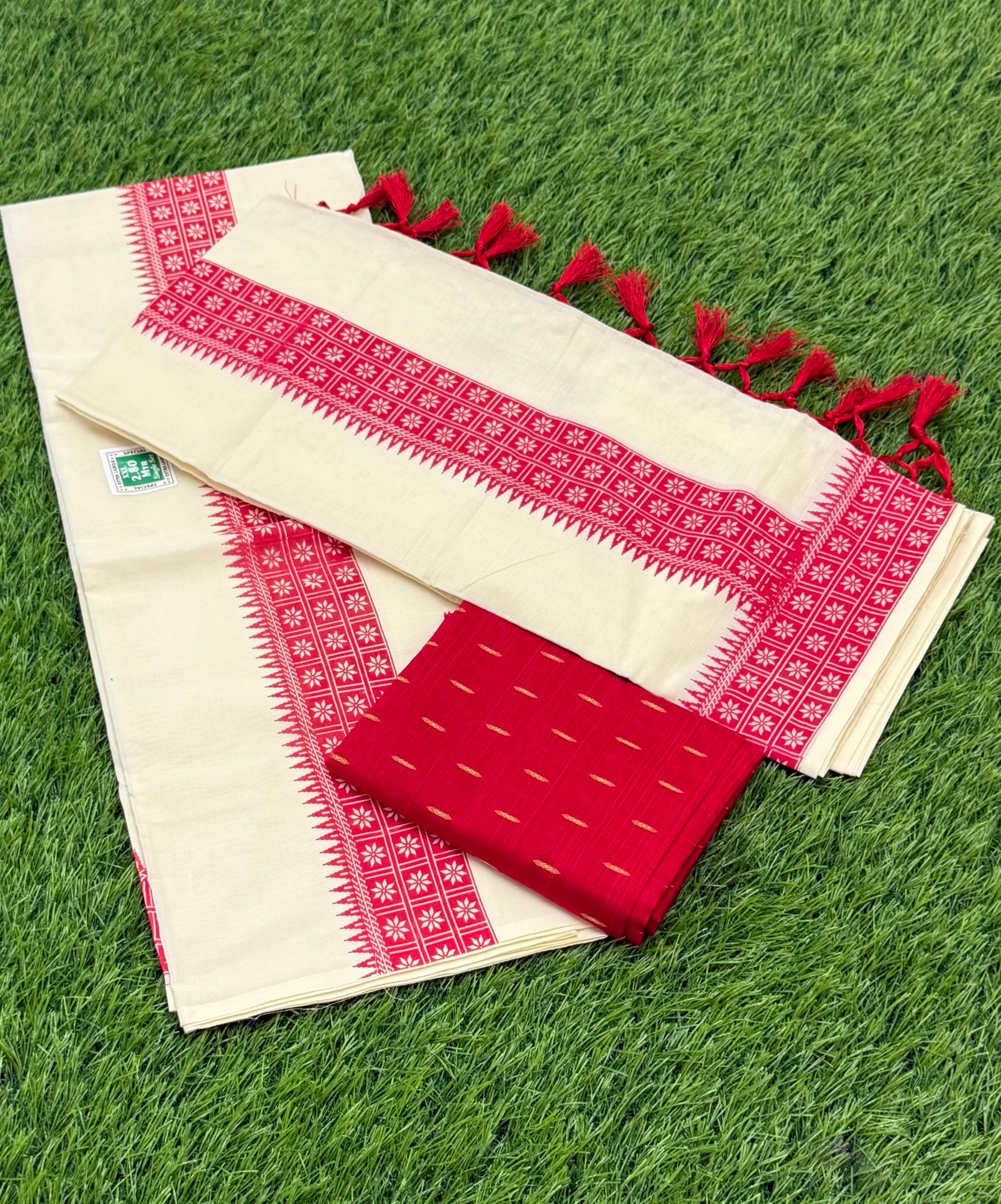 FANCY PRINTED SINGLE SET MUNDU (MUNDUM NERIYATHUM) WITH BLOUSE PIECE - 2 X 2.80 MTRS