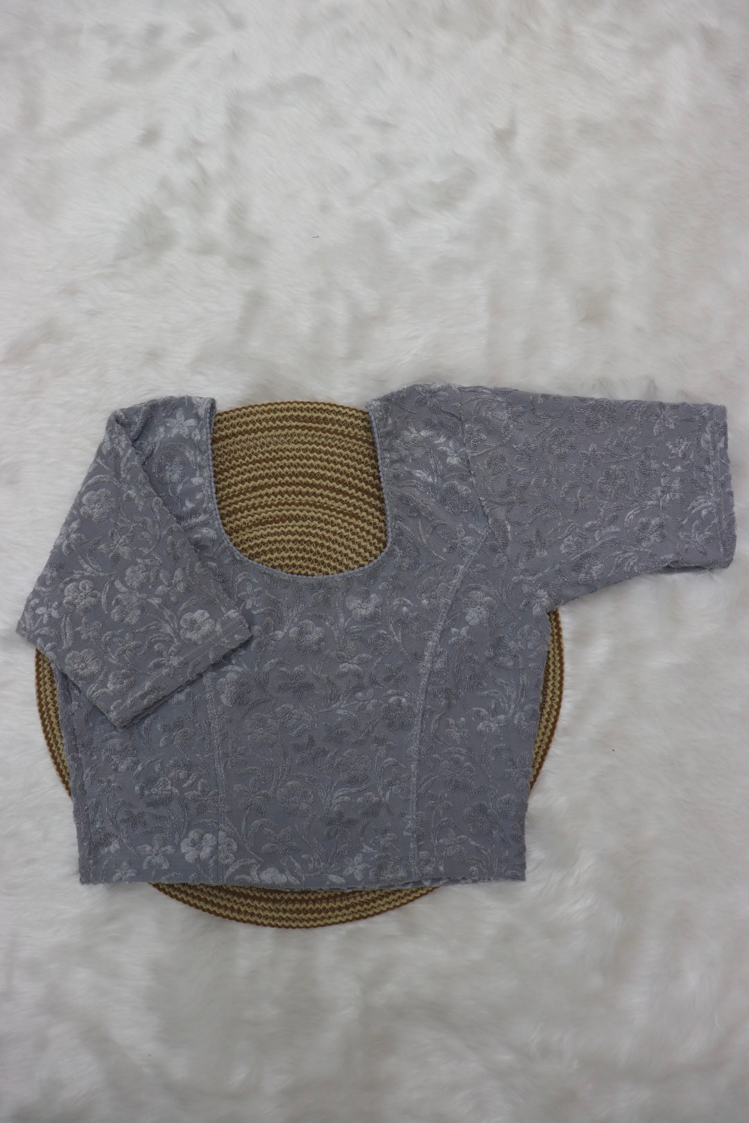 FLORAL EMBOSSED STRETCHABLE BLOUSE - GREY