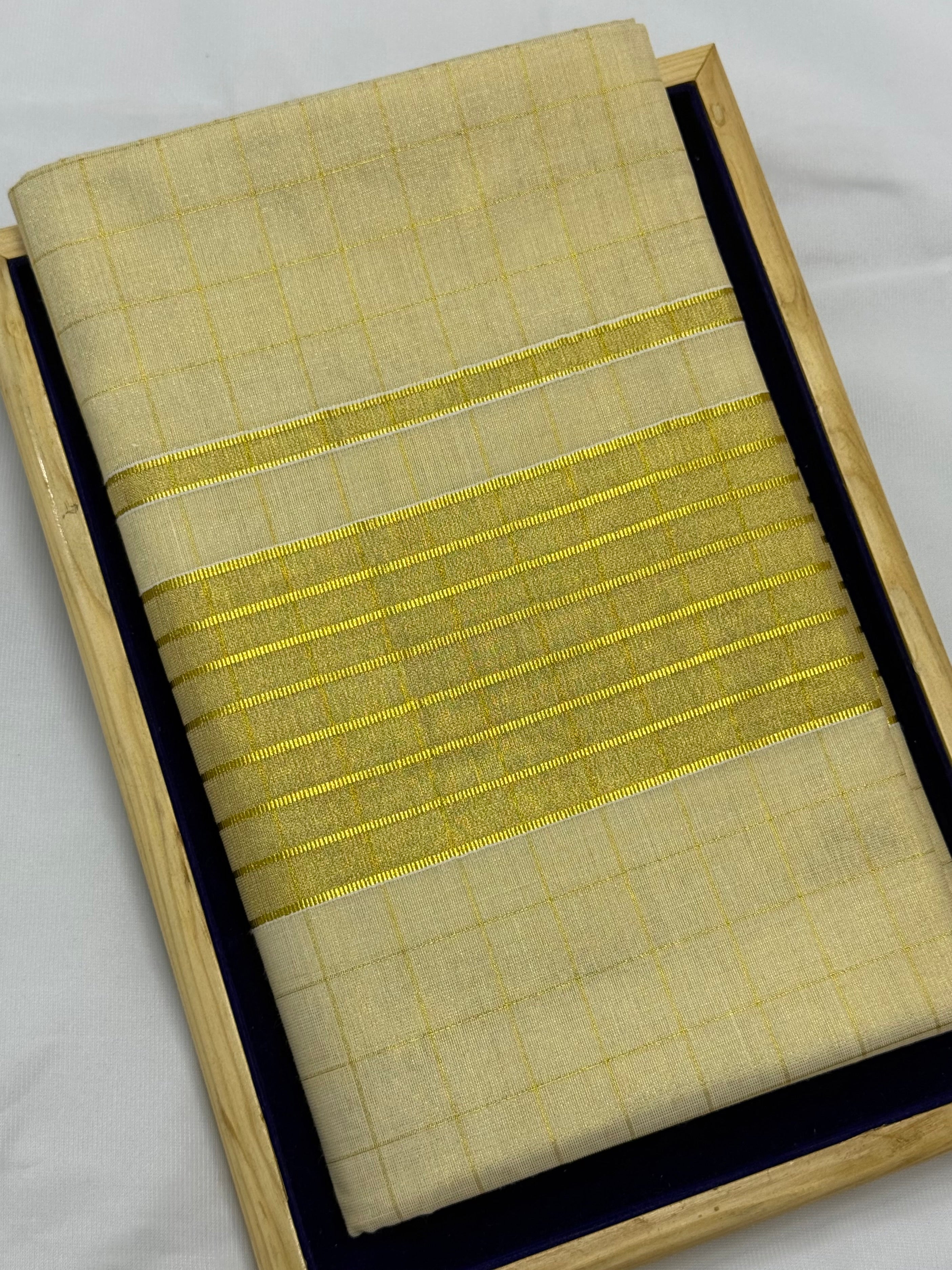 KERALA STRIPES KASAVU TISSUE SAREE - (GOLD,CREAM)