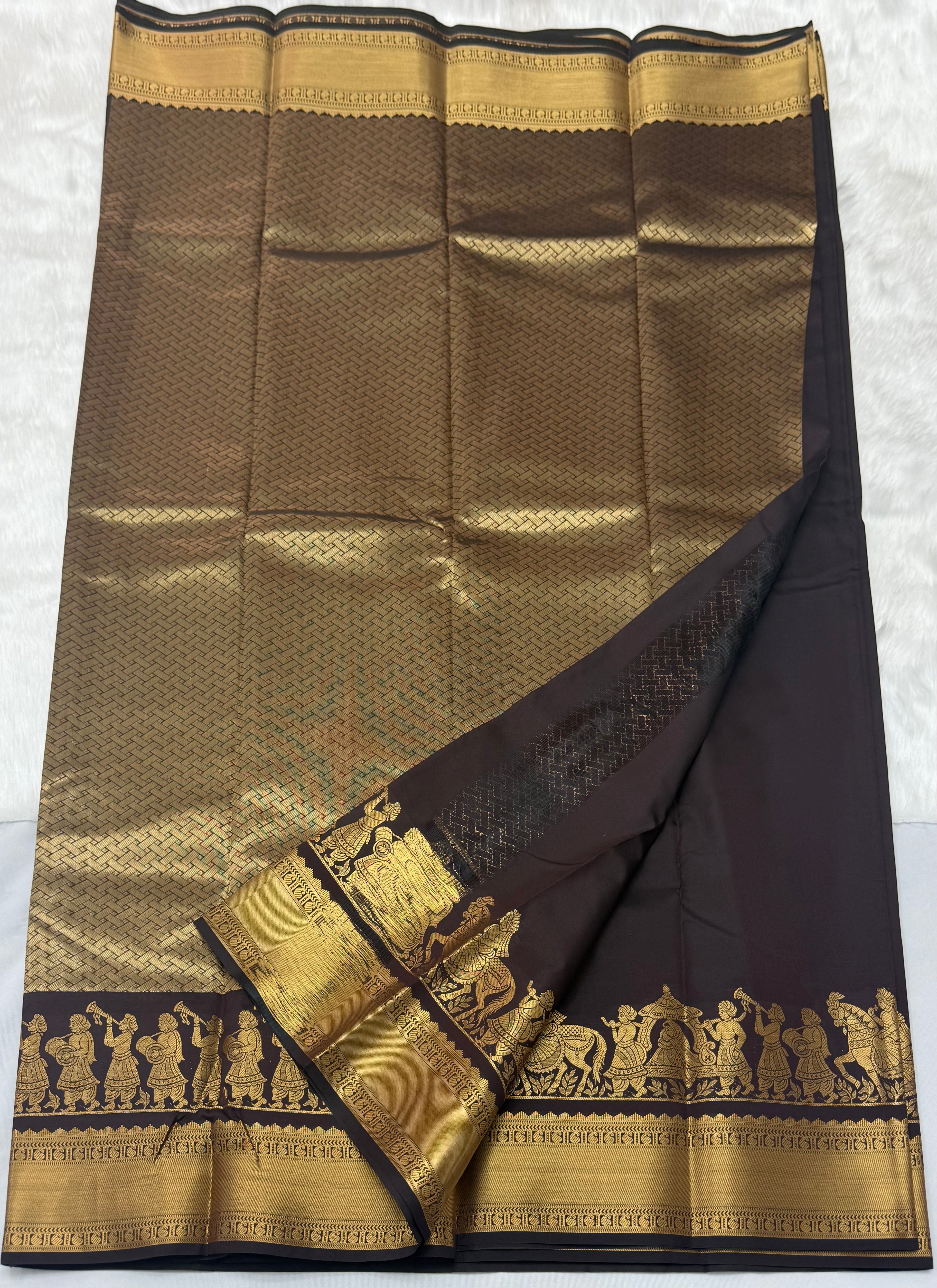 TRENDING PALLAKU DESIGN SOFT SILK SAREE - BROWN