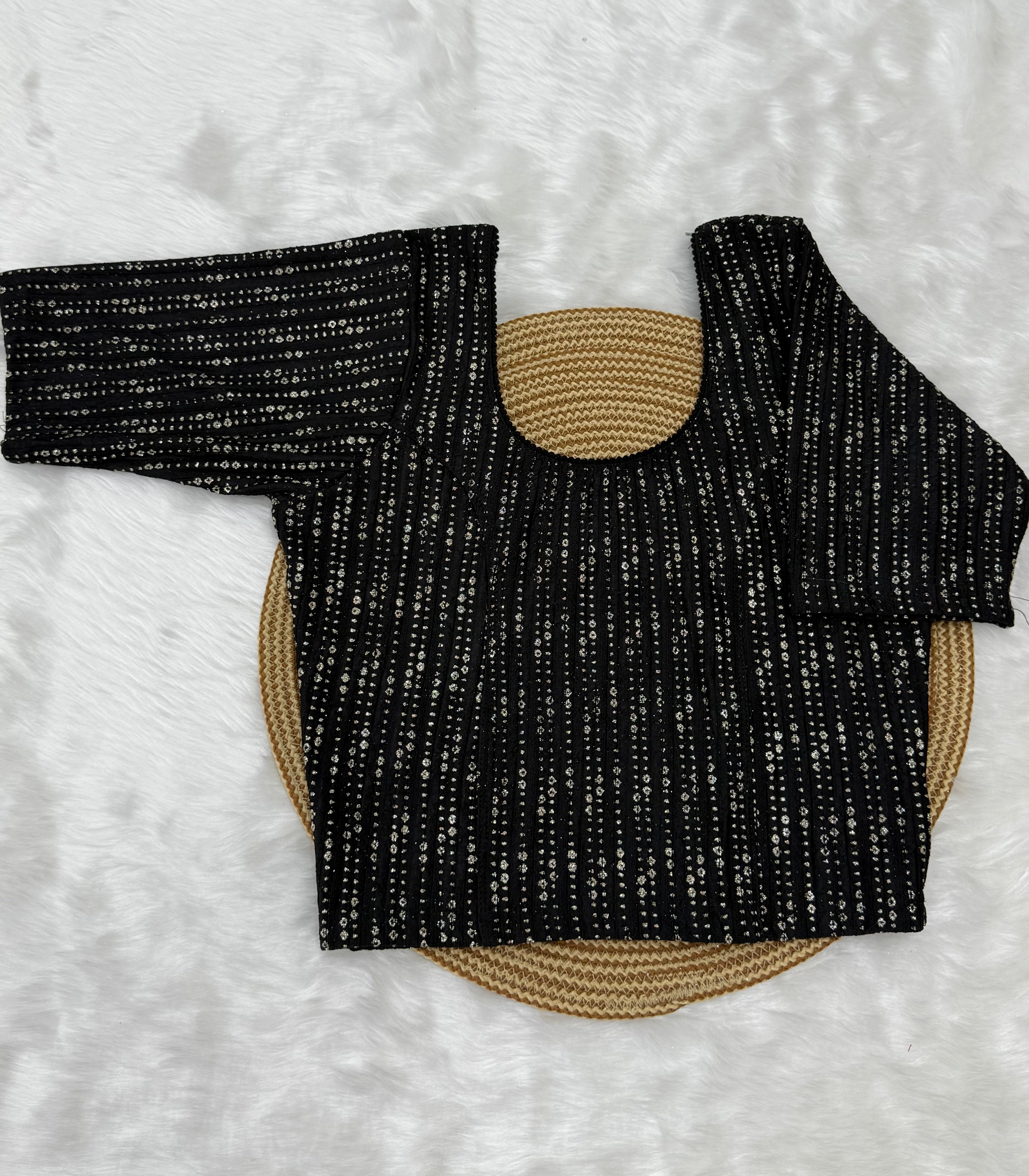 FANCY ELBOW SLEEVE STRETCHABLE BLOUSE