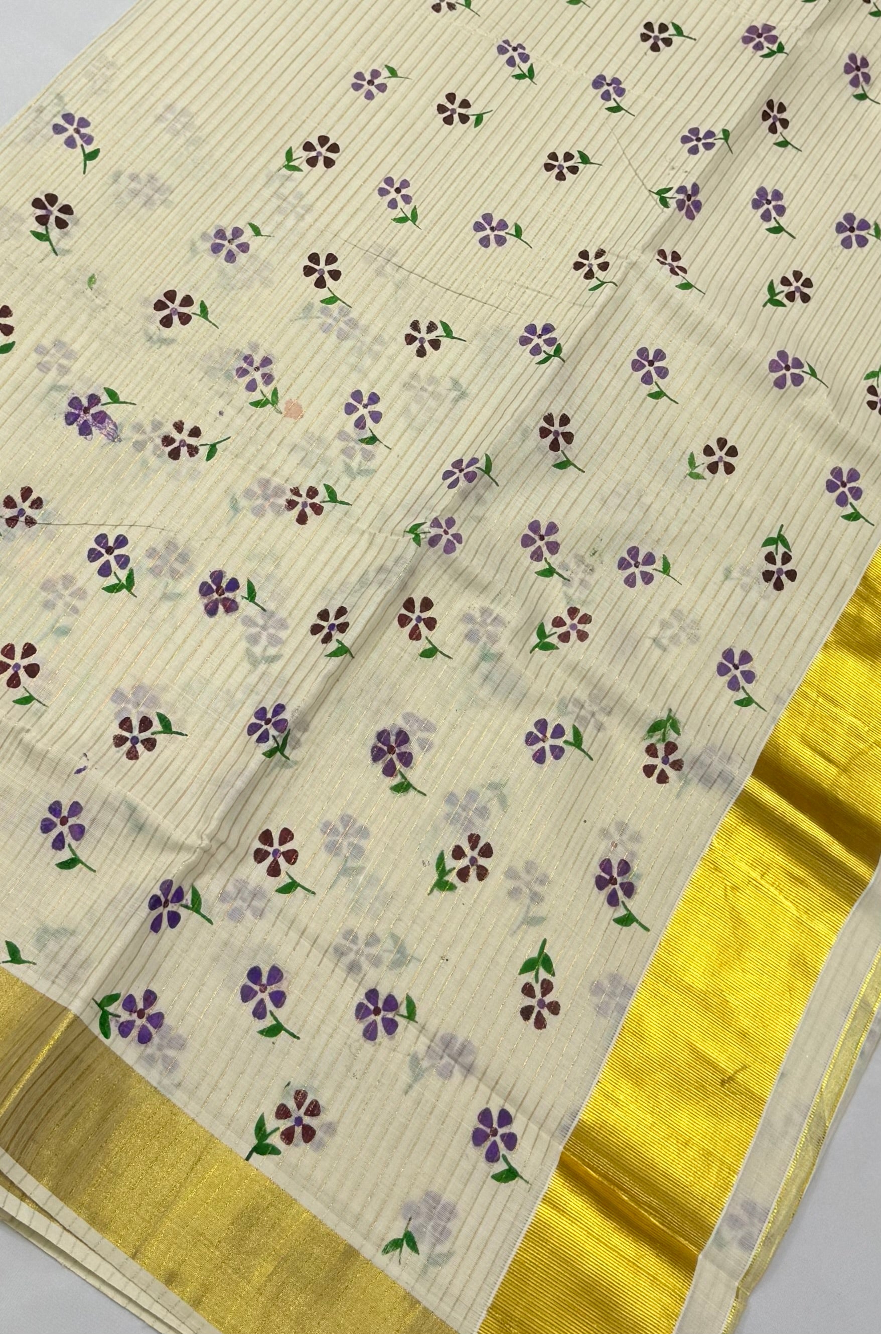 TRADITIONAL PRINTED KASAVU COTTON SAREE (OFF WHITE,GOLD)