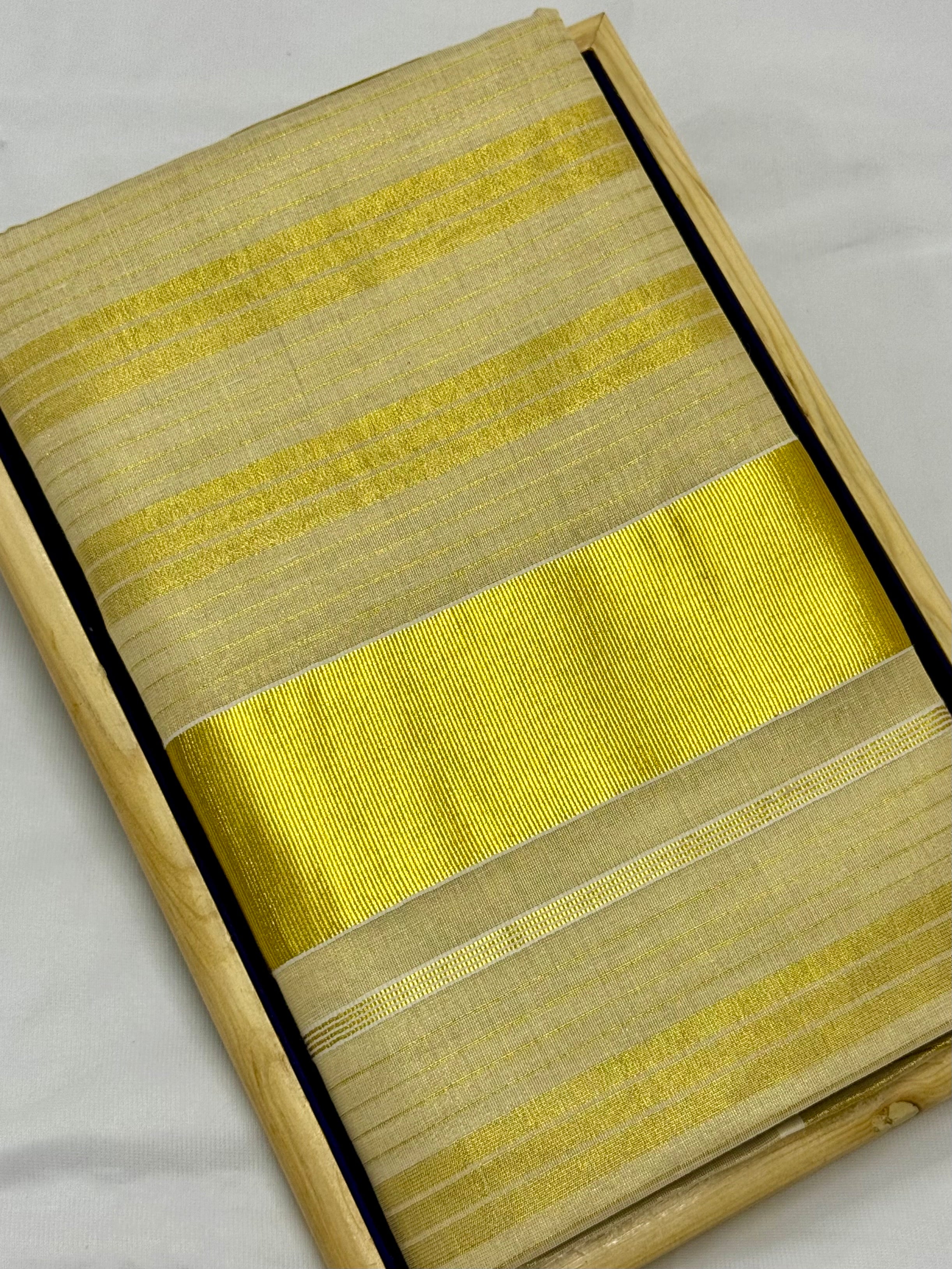 KERALA STRIPES KASAVU TISSUE SAREE - (GOLD,CREAM)