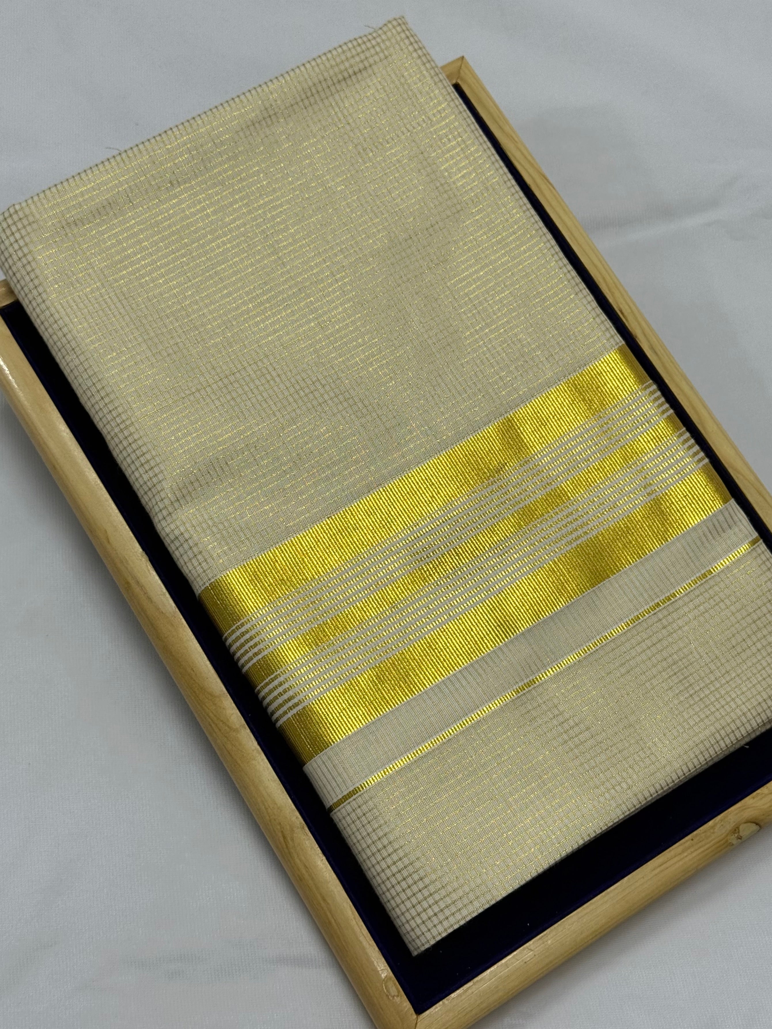 CHECKED KERALA KASAVU TISSUE SAREE - (GOLD,CREAM)