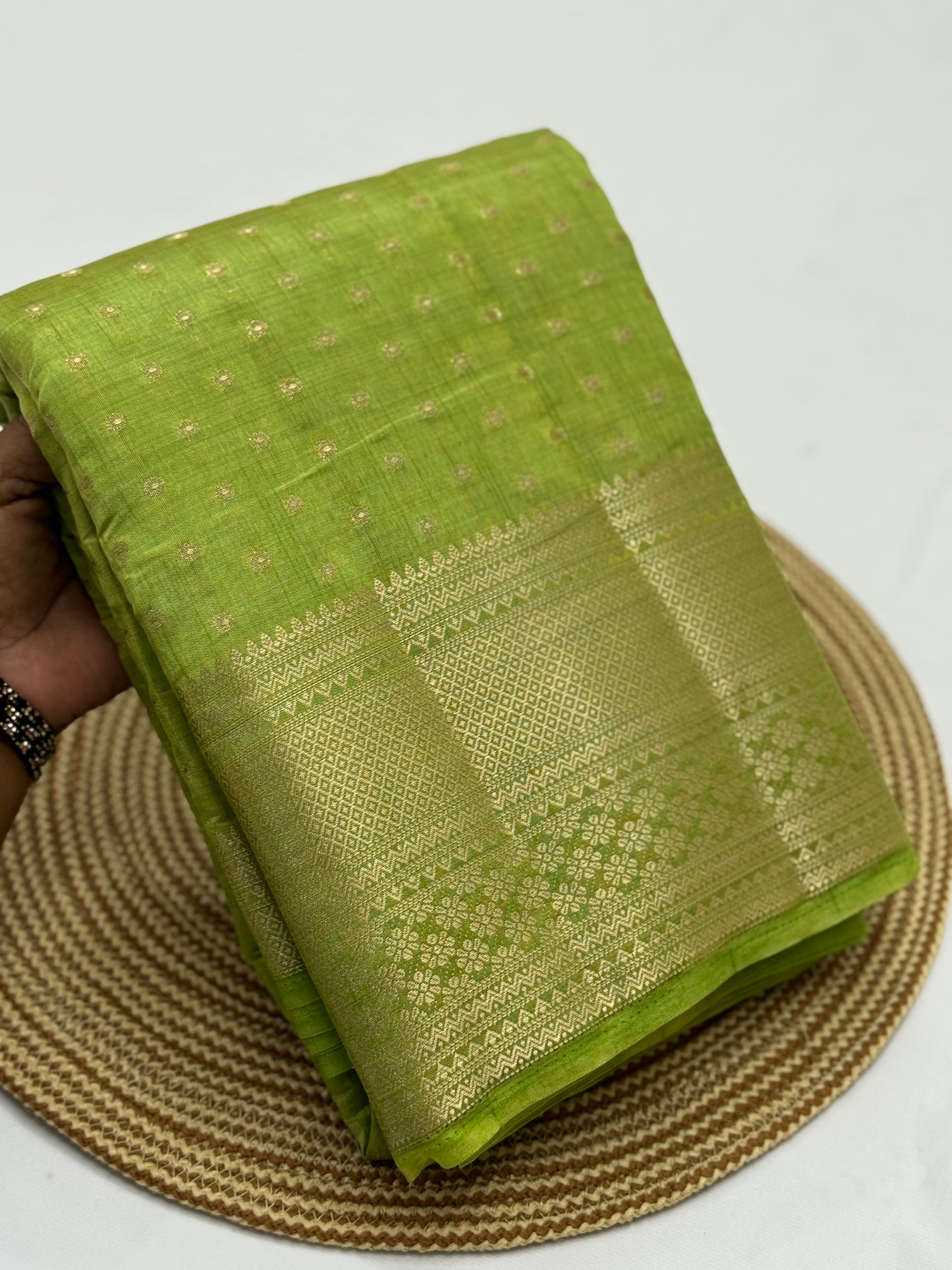 EXCLUSIVE TUSSAR SILK SAREE - PISTACHIO