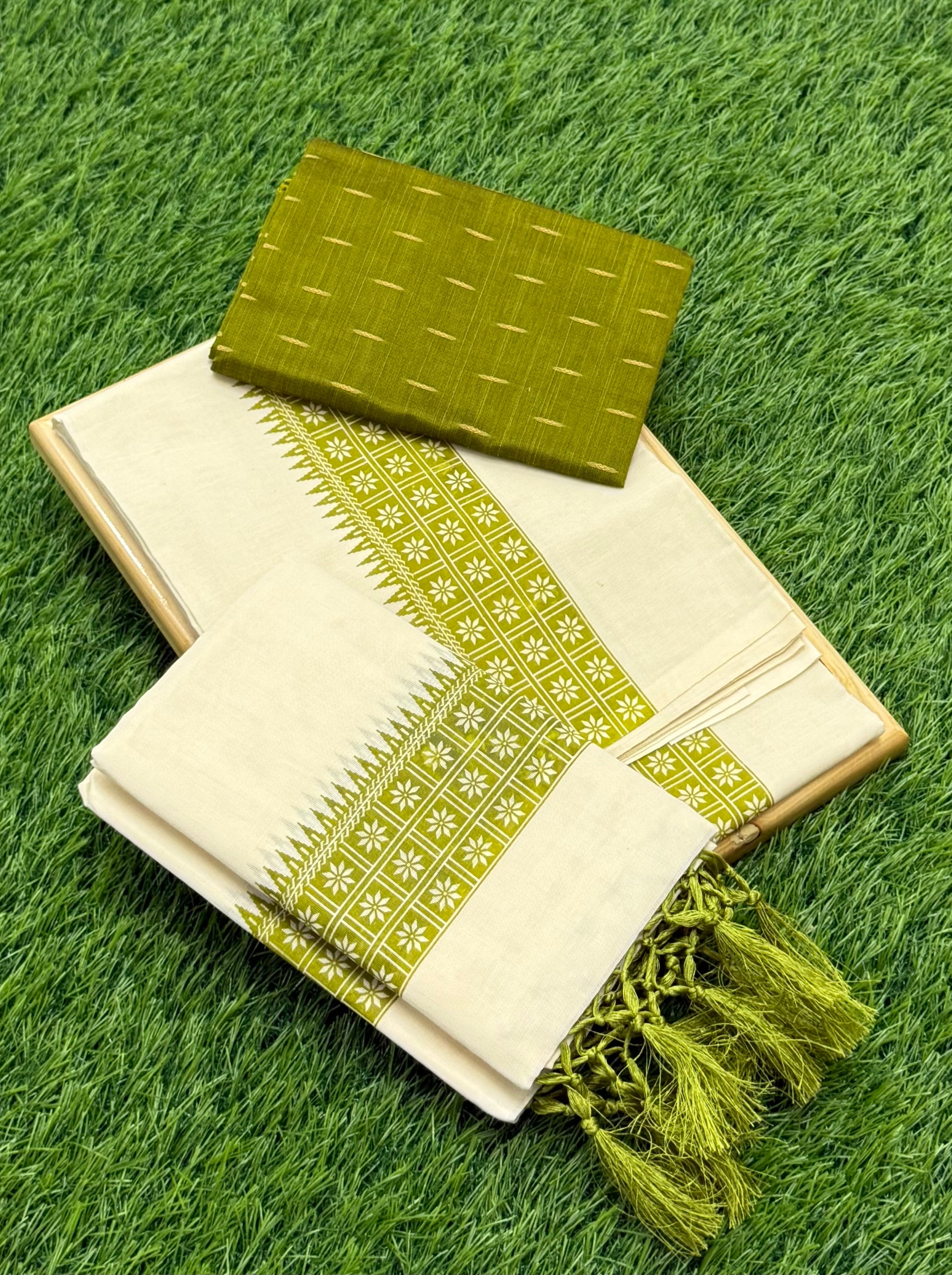 FANCY PRINTED SINGLE SET MUNDU (MUNDUM NERIYATHUM) WITH BLOUSE PIECE - 2 X 2.80 MTRS