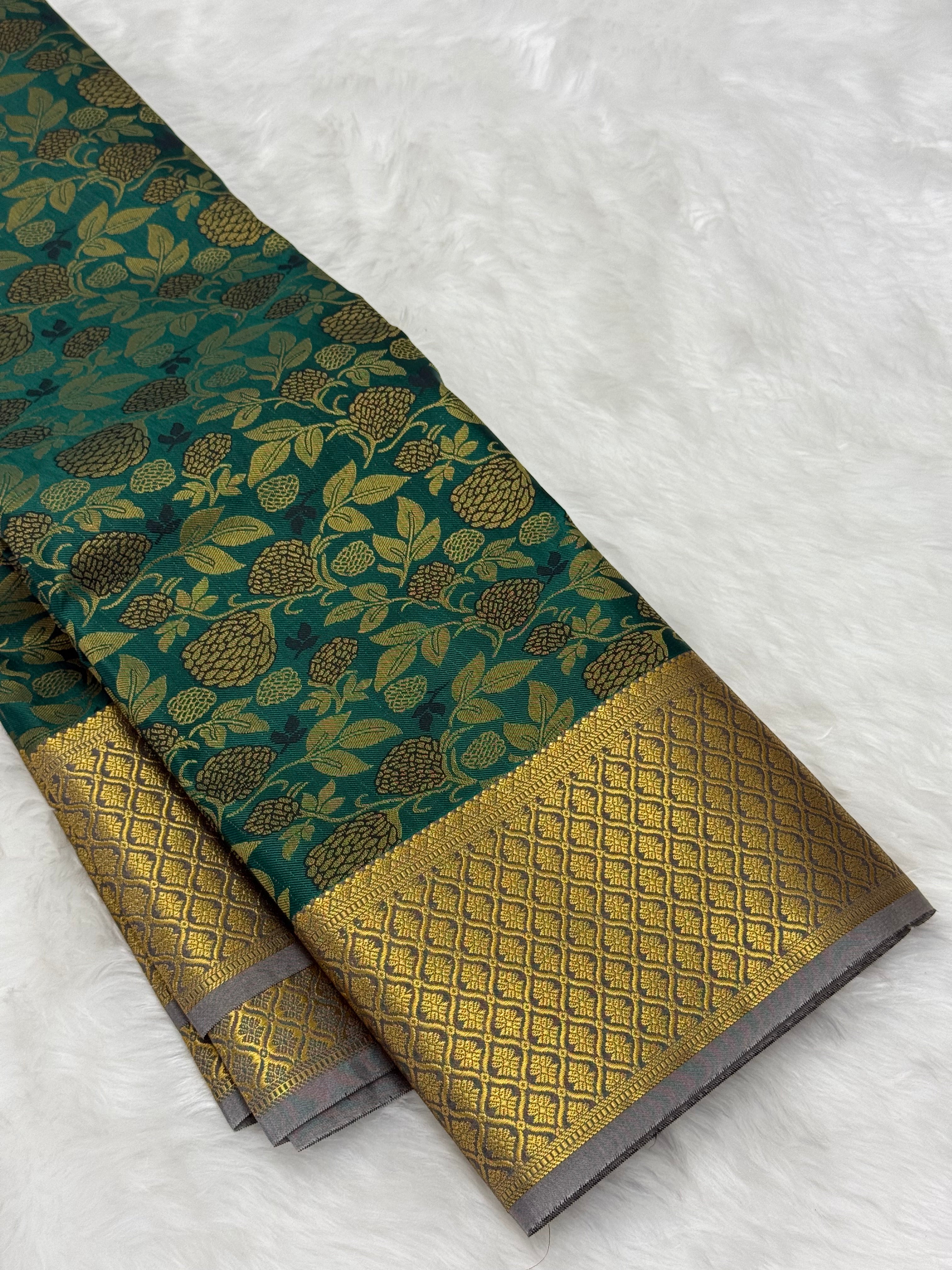 KARUNYA'S SPECIAL PREMIUM  SILK SAREE - GREEN