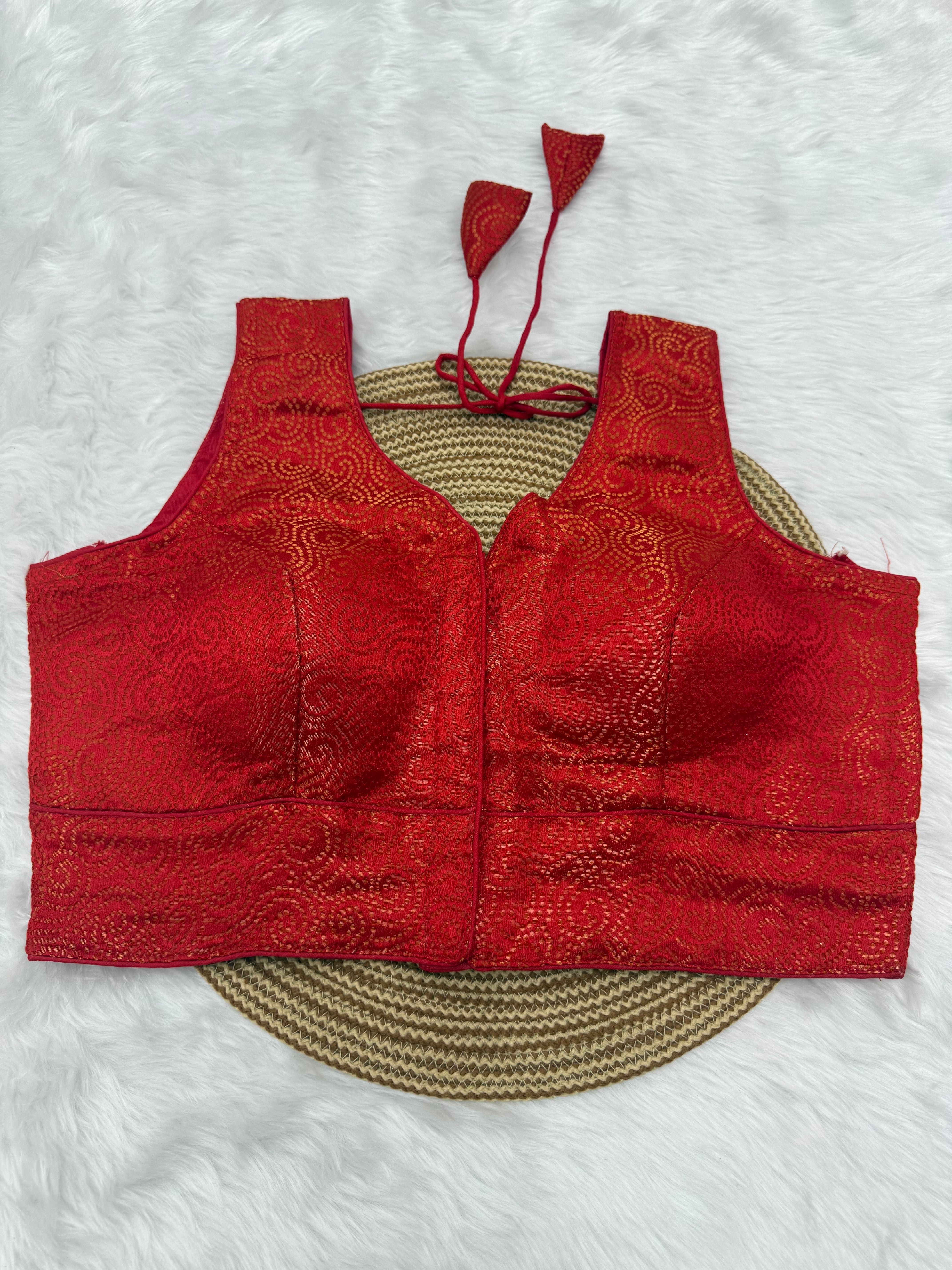 SLEEVELESS JACQUARD READYMADE SAREE BLOUSE -RED