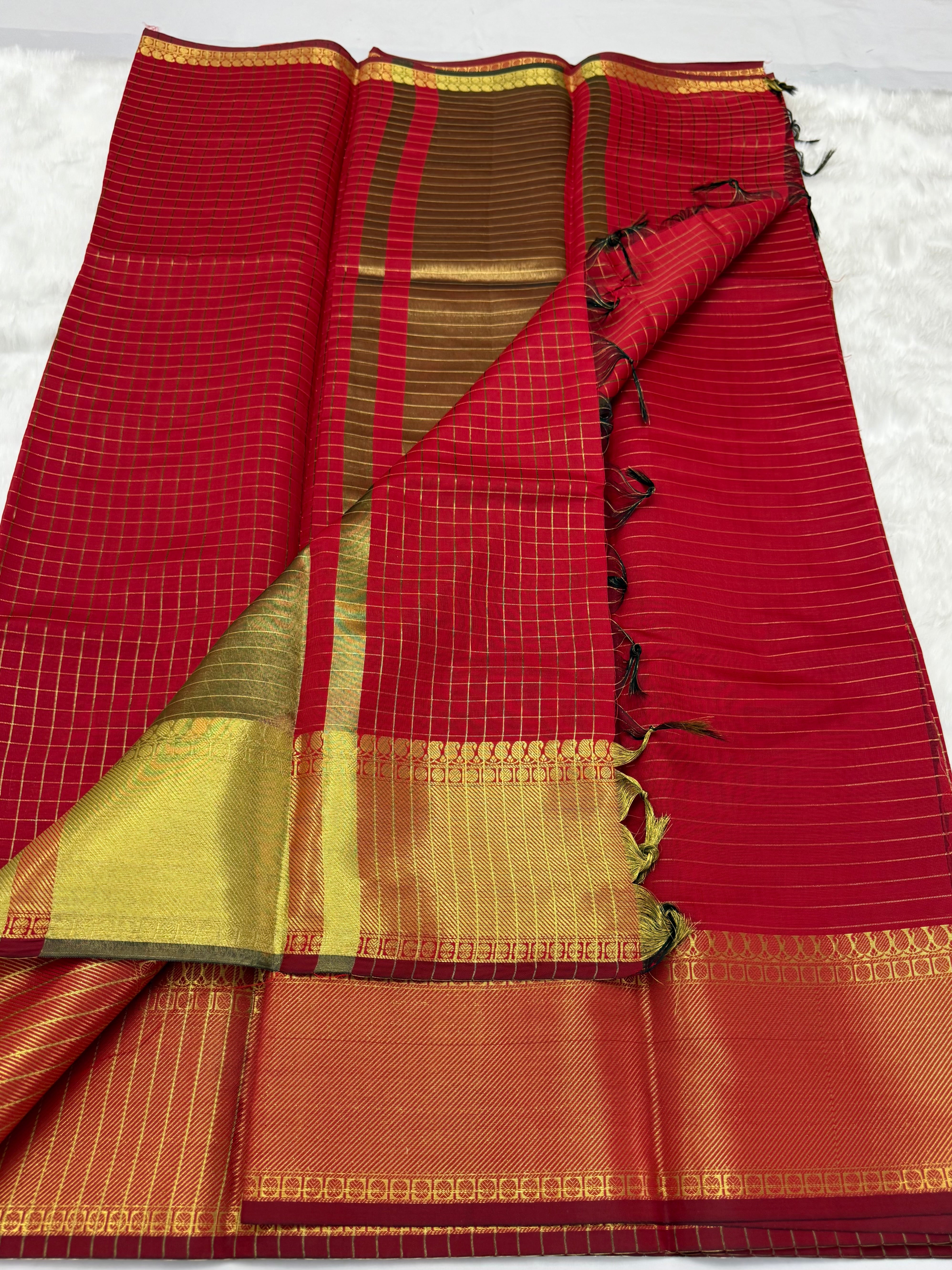 CHECKERED PATTERN BANARASI SILK SAREE - RED