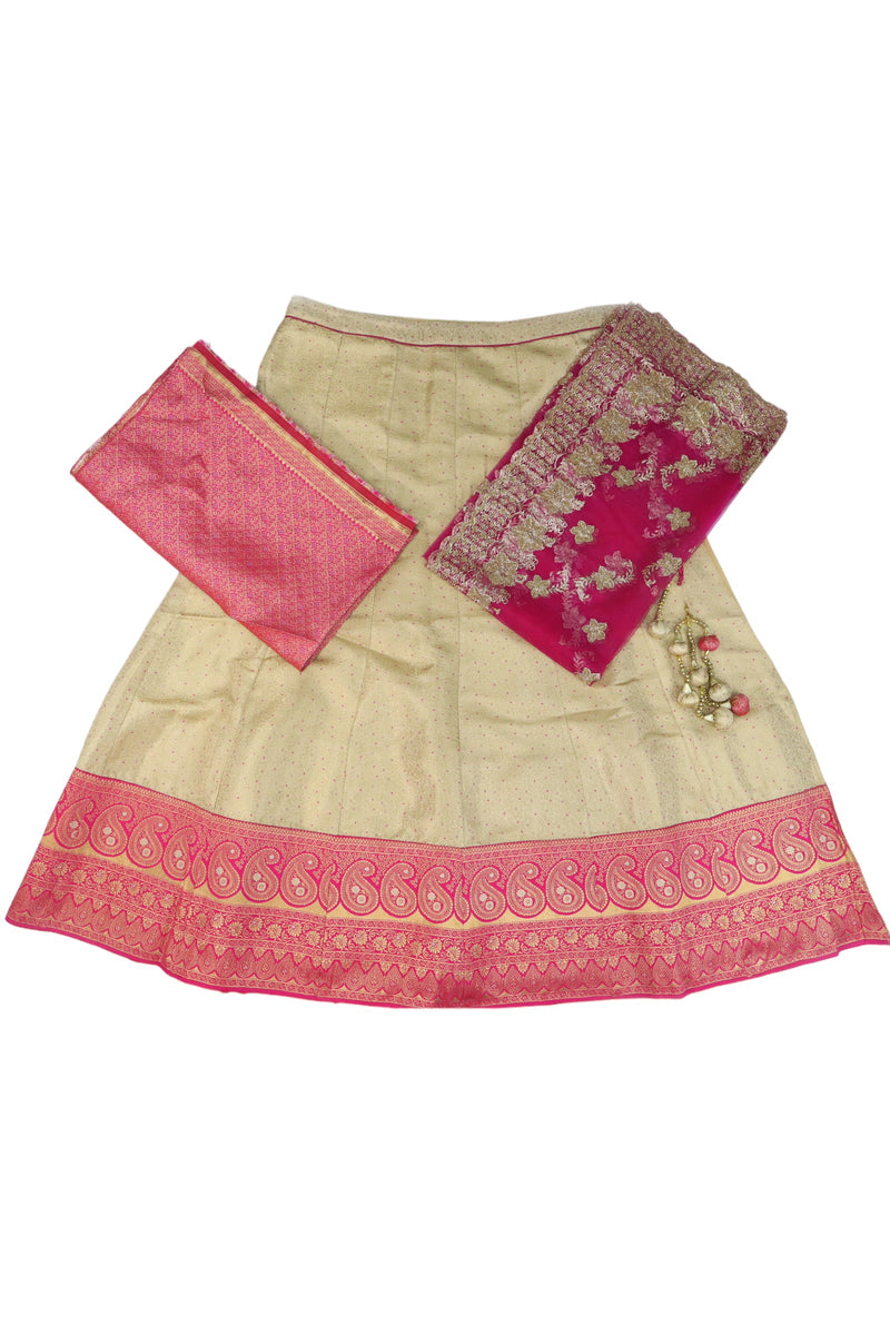 WOMEN'S SANDAL & PINK SEMI STITCHED LEHENGA CHOLI WITH DUPATTA GRABO365