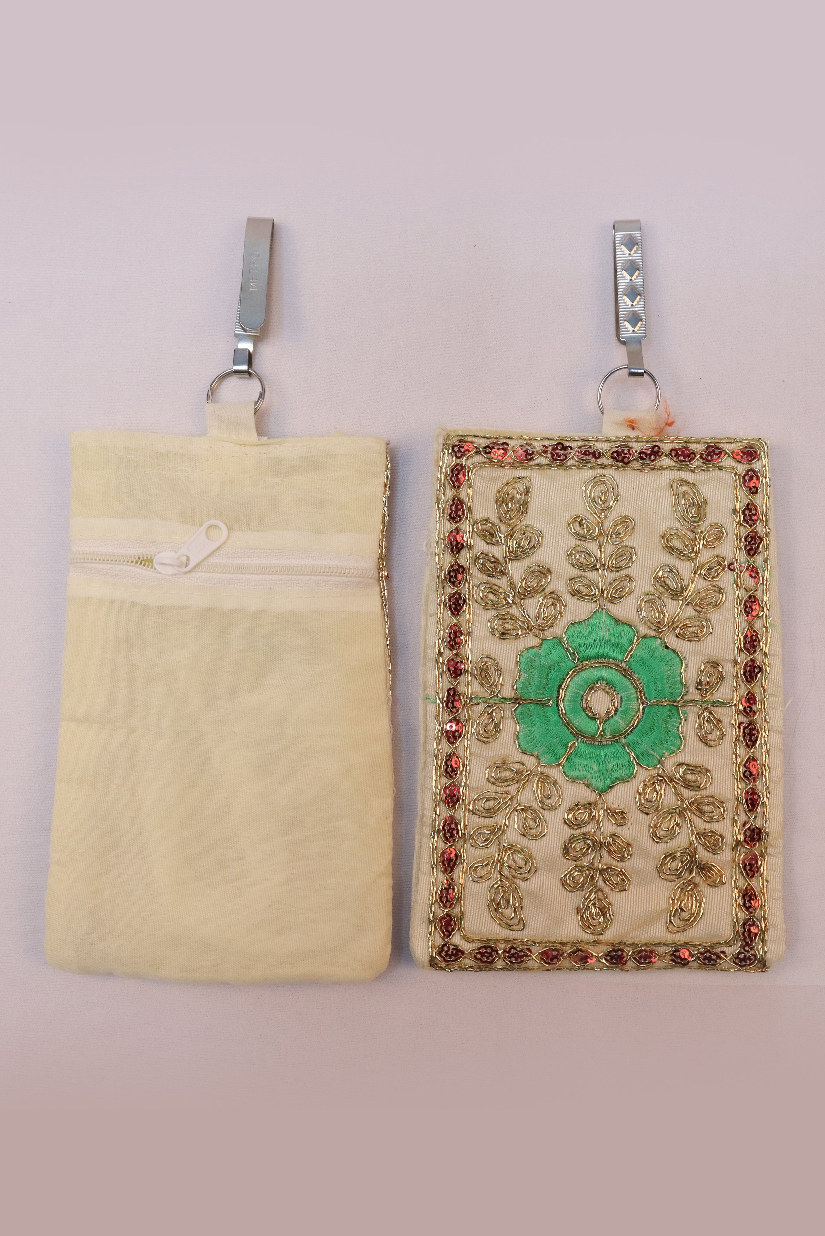 HANDLOOM JARI MOBILE SLING COVER GRABO365