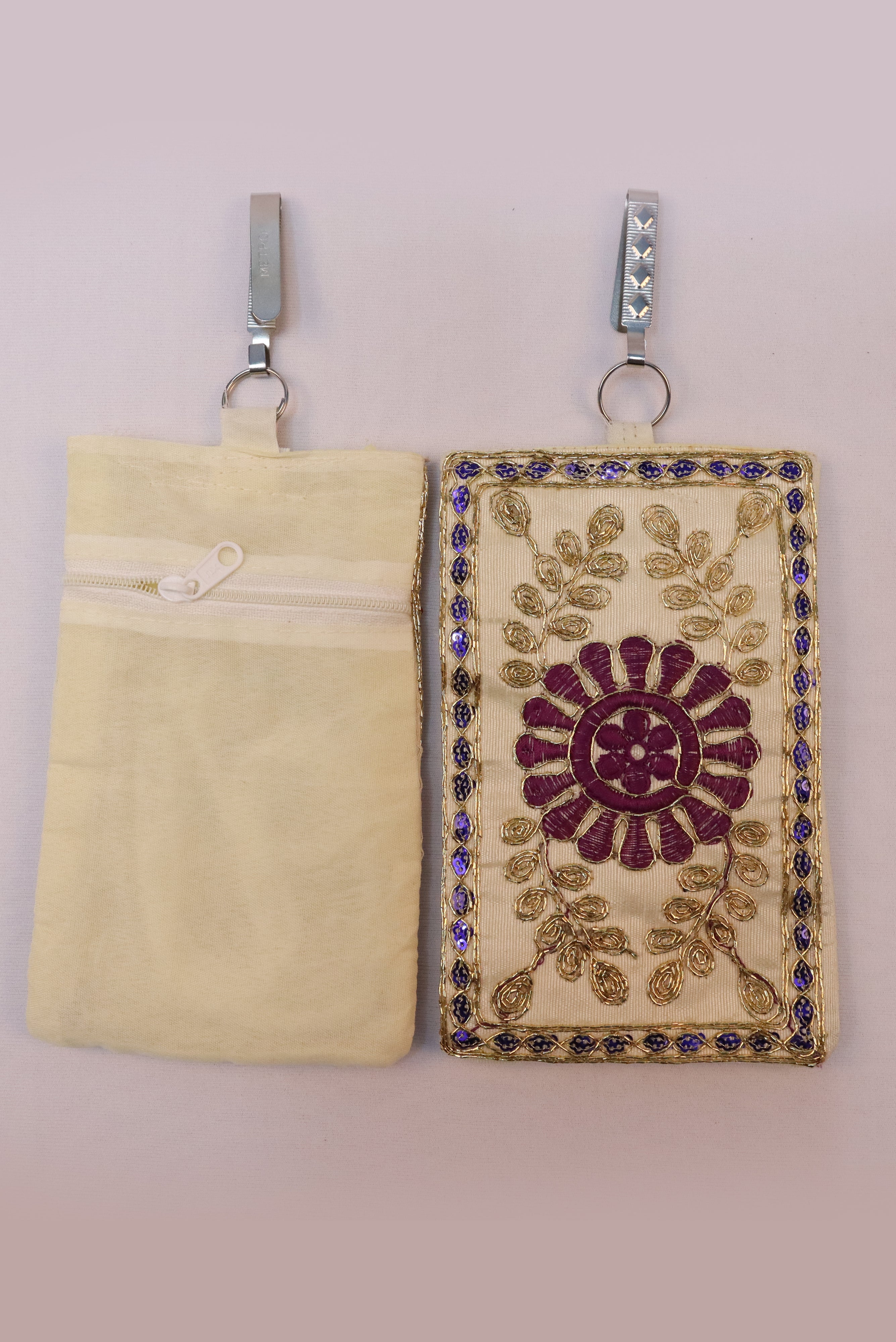 HANDLOOM JARI MOBILE SLING COVER GRABO365