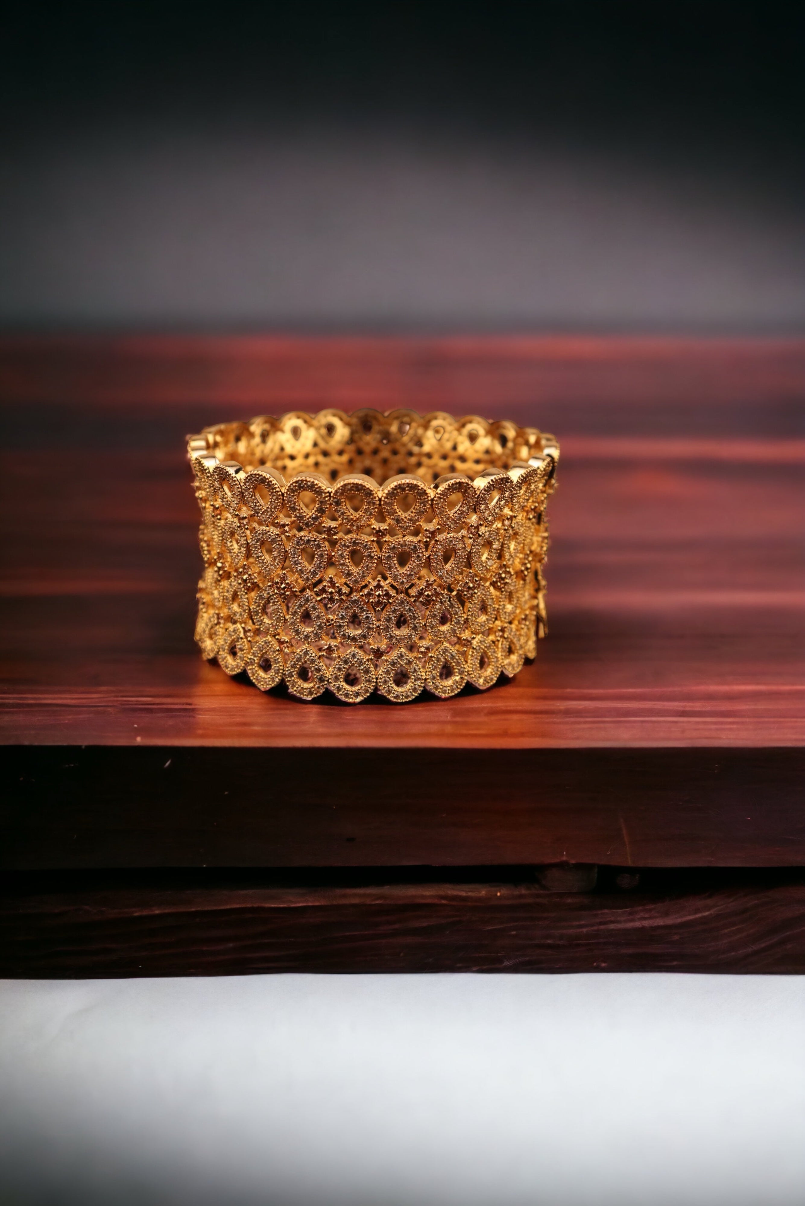 DESIGNER AD GOLD PLATED CUFF BRACELET FOR WOMENS AND GIRLS GRABO365