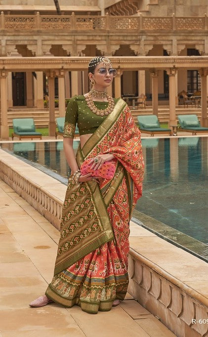 WOMEN'S TRADITIONAL PATOLA SILK SAREE GRABO365